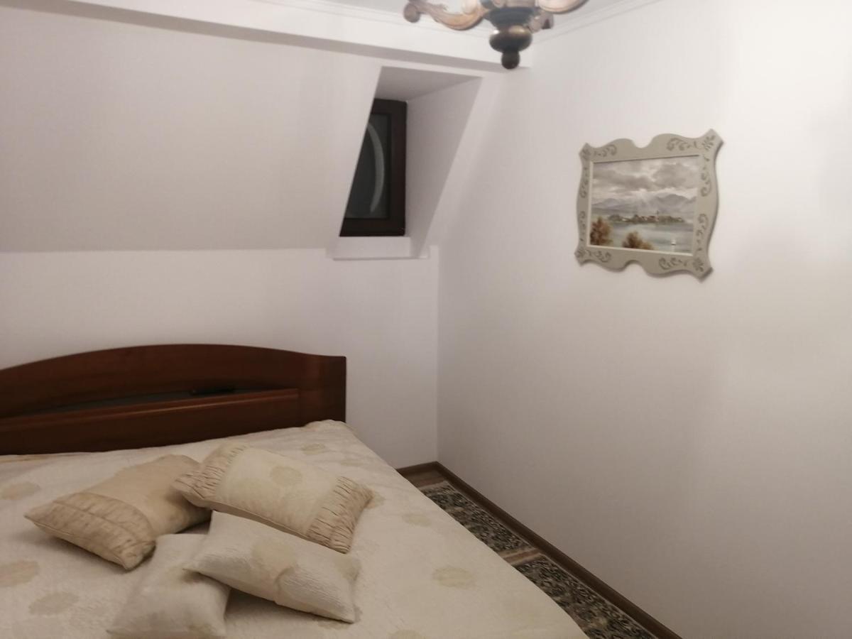 Casa Continentelor Hotel Campulung Ngoại thất bức ảnh