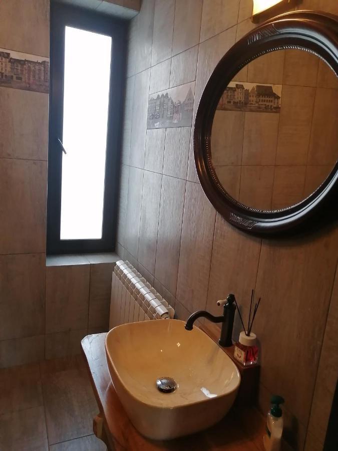 Casa Continentelor Hotel Campulung Ngoại thất bức ảnh
